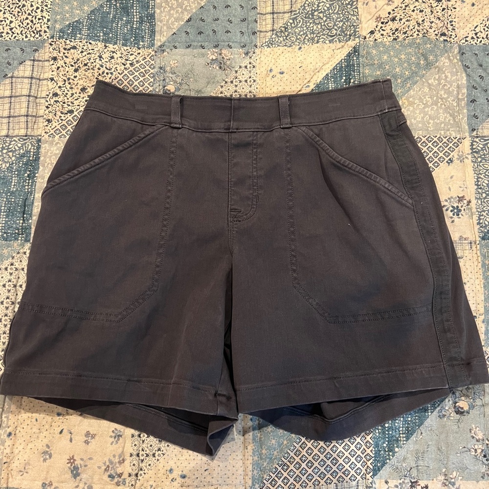 Spanx Twill Shorts 4”
